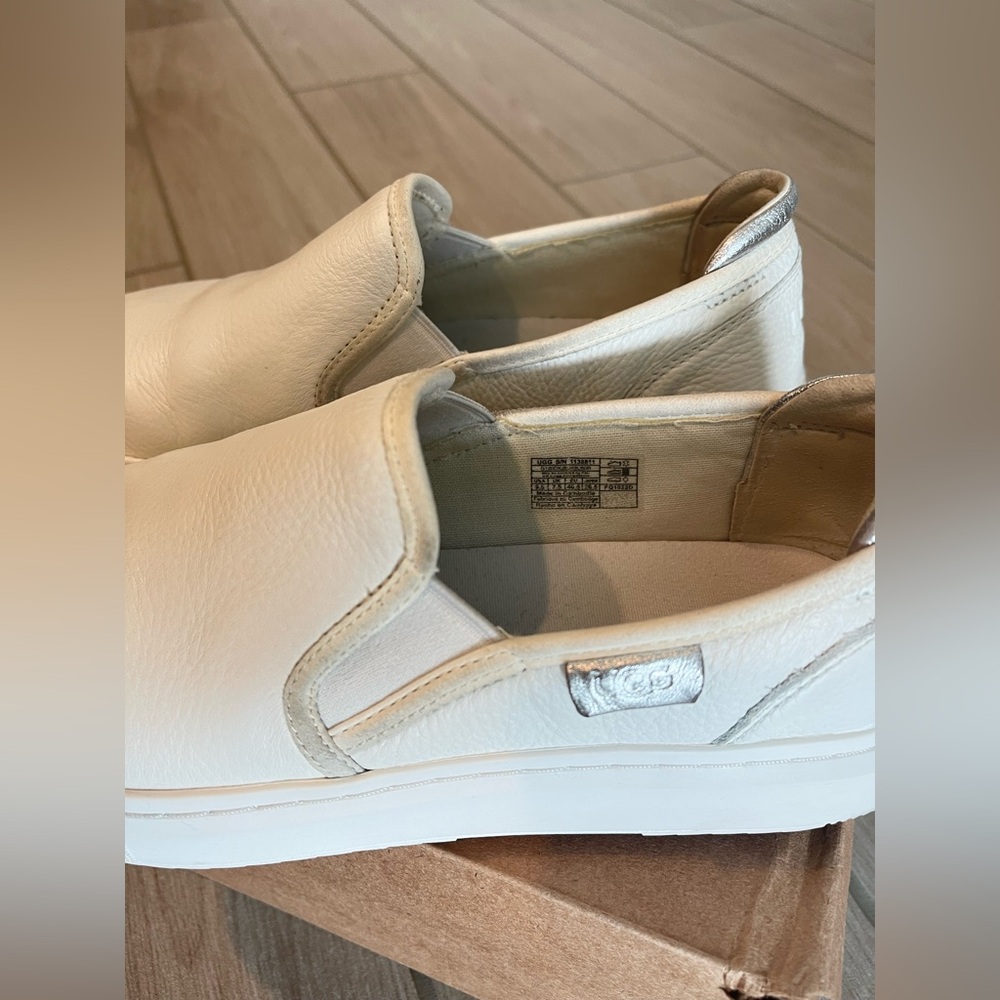UGG Women’s Slip On Leather Sneakers - Picture 2 of 4